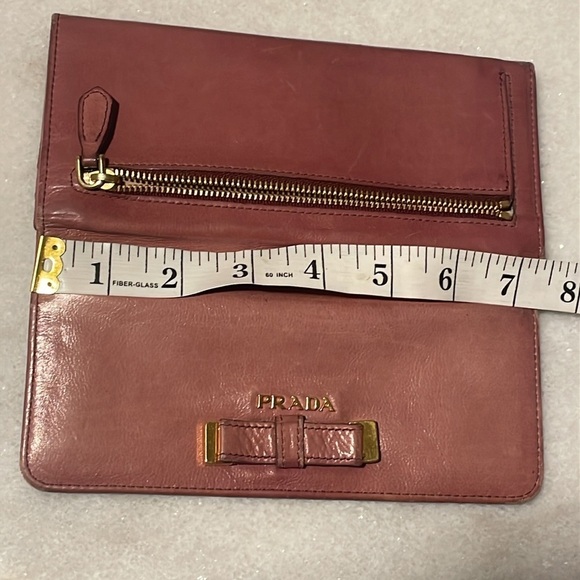Prada Saffiano Bow Zippy Wallet - Picture 10 of 17
